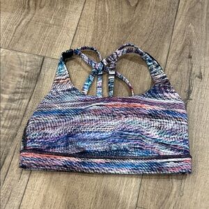Lululemmon sports bra